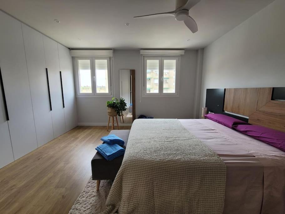 Zen & Modern Stile - Quiet, Bright & Spacious. 木尔西亚 外观 照片