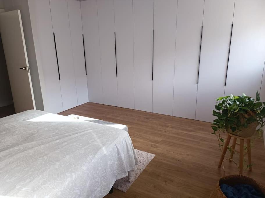 Zen & Modern Stile - Quiet, Bright & Spacious. 木尔西亚 外观 照片